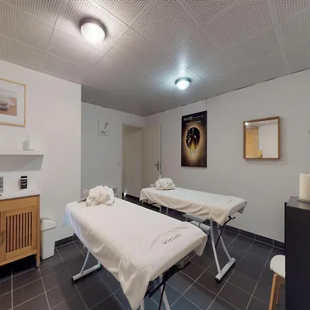 Apartament With Private Indoor Pool